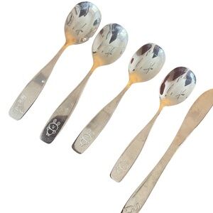 Exzact Children’s Dinosaur Stainless Steel Flatware Set